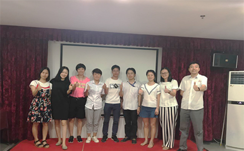  通發(fā)激光的家人們和各位美女初次見面！